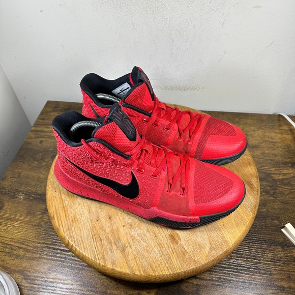Nike Kyrie 3 Candy Apple Basketball Shoes Men's US 10.5 852395-600